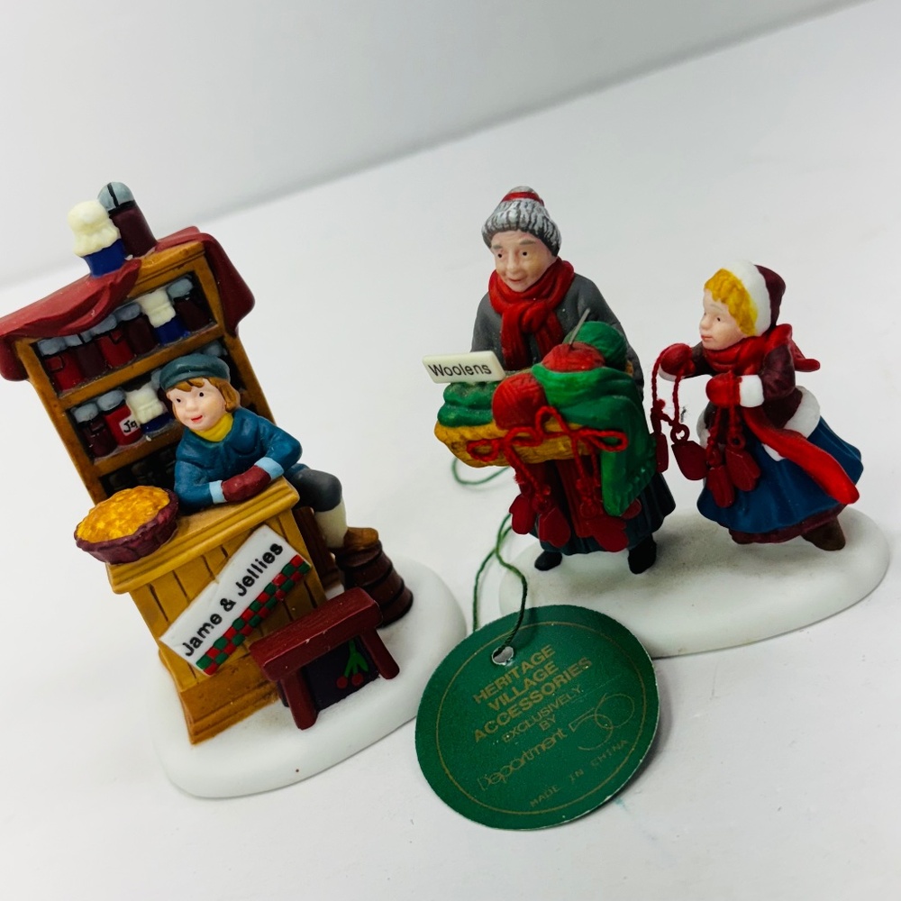 Depart. 56 Heritage Village Christmas Bazaar Woolens & Preserves #56595 Retired
